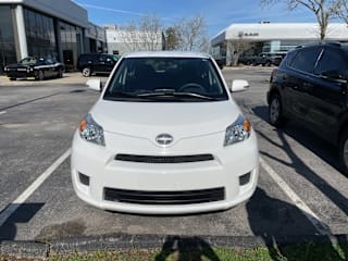 2010 Scion xD JTKKU4B41AJ054562 2010 Scion xD