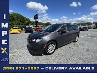 2017 Chrysler Pacifica Touring 2C4RC1DG2HR551902 2017 Chrysler Pacifica Touring