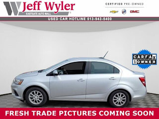 2019 Chevrolet Sonic LT Auto 1G1JD5SB1K4116493 2019 Chevrolet Sonic LT Auto