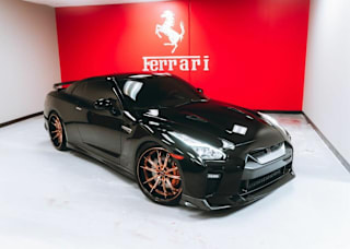 2017 Nissan GT-R JN1AR5EF2HM820981 2017 Nissan GT-R
