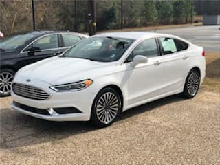 2018 Ford Fusion SE 3FA6P0HD5JR143062 2018 Ford Fusion SE