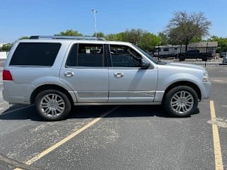 2010 Lincoln Navigator 5LMJJ2H55AEJ01299 2010 Lincoln Navigator