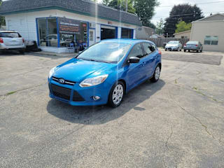 2012 Ford Focus SE 1FAHP3K27CL134799 2012 Ford Focus SE