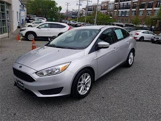 2015 Ford Focus SE 1FADP3F27FL304821 2015 Ford Focus SE