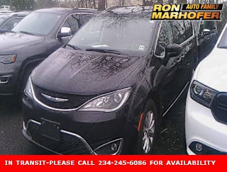 2018 Chrysler Pacifica Touring L 2C4RC1BG8JR256943 2018 Chrysler Pacifica Touring L
