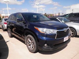 2015 Toyota Highlander LE Plus 5TDBKRFH2FS113104 2015 Toyota Highlander LE Plus