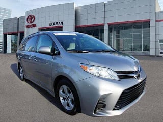 2018 Toyota Sienna LE 8-Passenger 5TDKZ3DC3JS914102 2018 Toyota Sienna LE 8-Passenger