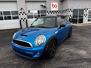 Mini cooper para niños usado on sale