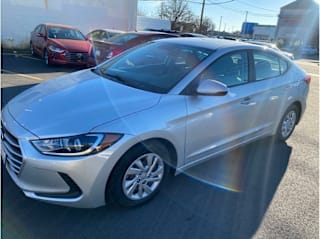 2018 Hyundai Elantra 5NPD74LF1JH218490 2018 Hyundai Elantra