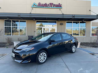 2019 Toyota Corolla XLE 2T1BURHE1KC233590 2019 Toyota Corolla XLE