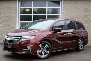 2018 Honda Odyssey Touring 5FNRL6H82JB000662 2018 Honda Odyssey Touring