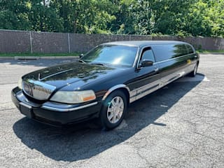 2008 Lincoln Town Car Executive 2L1FM88W28X639917 2008 Lincoln Town Car Executive