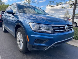 2018 Volkswagen Tiguan 2.0T SEL 4Motion 3VV2B7AX5JM110324 2018 Volkswagen Tiguan 2.0T SEL 4Motion