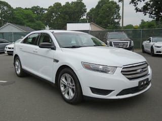 2017 Ford Taurus SE 1FAHP2D87HG106206 2017 Ford Taurus SE