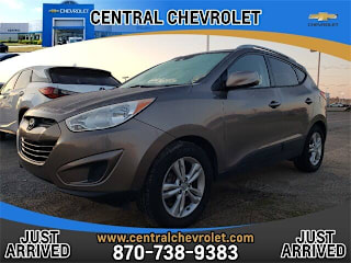 2011 Hyundai Tucson KM8JUCAC3BU135810 2011 Hyundai Tucson