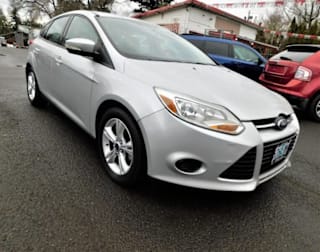 2013 Ford Focus SE 1FADP3K27DL245403 2013 Ford Focus SE