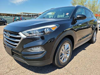 2017 Hyundai Tucson SE KM8J33A45HU354806 2017 Hyundai Tucson SE