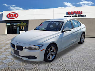 2013 BMW 3 Series 328i xDrive WBA3B5G51DNP40572 2013 BMW 3 Series 328i xDrive