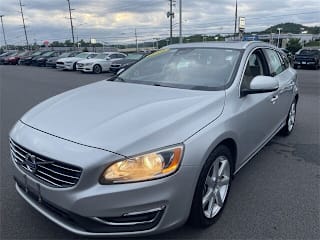 2016 Volvo V60 T5 Drive-E Premier YV140MEK5G1313949 2016 Volvo V60 T5 Drive-E Premier