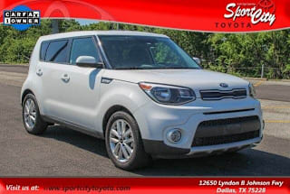 2019 Kia Soul + KNDJP3A59K7920893 2019 Kia Soul +