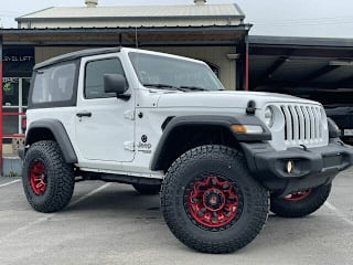 2020 Jeep Wrangler Sport 1C4GJXAG2LW143985 2020 Jeep Wrangler Sport