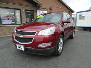 2011 Chevrolet Traverse LT 1GNKRGED9BJ100699 2011 Chevrolet Traverse LT