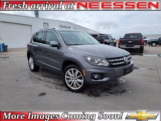 2016 Volkswagen Tiguan 2.0T SE WVGAV7AX8GW530830 2016 Volkswagen Tiguan 2.0T SE