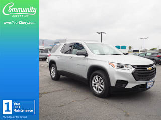 2018 Chevrolet Traverse LS 1GNERFKW6JJ152576 2018 Chevrolet Traverse LS