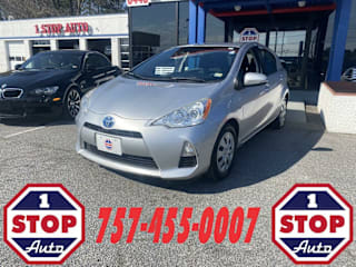 2012 Toyota Prius c Three JTDKDTB32C1527428 2012 Toyota Prius c Three