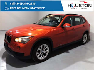 2013 BMW X1 WBAVL1C51DVR88082 2013 BMW X1