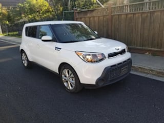 2015 Kia Soul + KNDJP3A51F7114942 2015 Kia Soul +