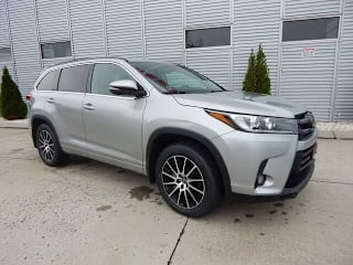 2018 Toyota Highlander SE 5TDJZRFH0JS494239 2018 Toyota Highlander SE