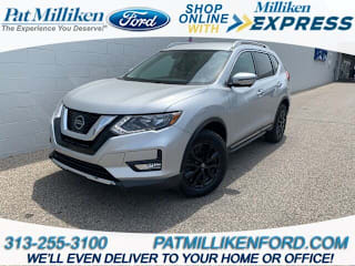 2017 Nissan Rogue SL 5N1AT2MV8HC883283 2017 Nissan Rogue SL