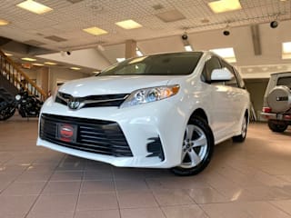 2019 Toyota Sienna LE 8-Passenger 5TDKZ3DC2KS982747 2019 Toyota Sienna LE 8-Passenger
