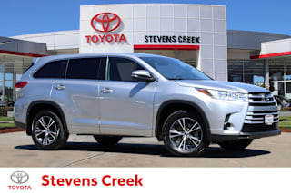 2018 Toyota Highlander LE 5TDBZRFH5JS856473 2018 Toyota Highlander LE
