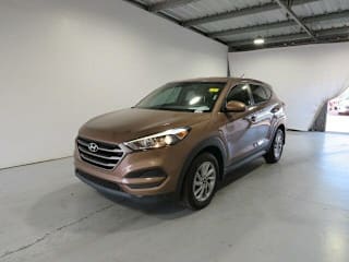 2016 Hyundai Tucson SE KM8J23A47GU240100 2016 Hyundai Tucson SE