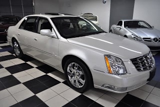 2011 Cadillac DTS Platinum Collection 1G6KP5ESXBU147212 2011 Cadillac DTS Platinum Collection