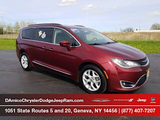 2017 Chrysler Pacifica Touring-L 2C4RC1BG4HR803751 2017 Chrysler Pacifica Touring-L