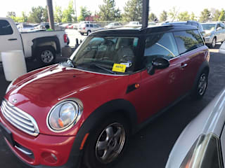 2011 MINI Cooper Clubman Base WMWZF3C58BTY00963 2011 MINI Cooper Clubman Base