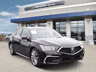 2018 Acura RLX w/Tech JH4KC1F57JC000584 2018 Acura RLX w/Tech