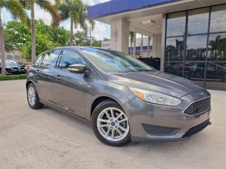 2017 Ford Focus SE 1FADP3K22HL200939 2017 Ford Focus SE