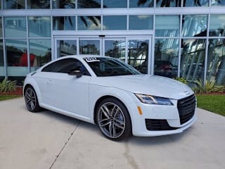 2017 Audi TT TRUC5AFV6H1013824 2017 Audi TT