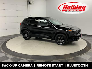 2018 Jeep Cherokee Latitude 1C4PJMCB5JD597916 2018 Jeep Cherokee Latitude