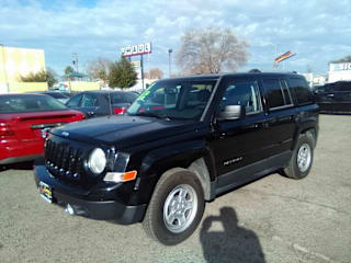 2013 Jeep Patriot Latitude 1C4NJRFB9DD192226 2013 Jeep Patriot Latitude