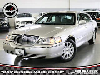 2011 Lincoln Town Car Signature Limited 2LNBL8CV6BX756955 2011 Lincoln Town Car Signature Limited