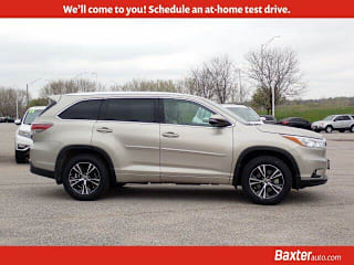2016 Toyota Highlander XLE 5TDJKRFH3GS316905 2016 Toyota Highlander XLE