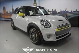 2021 MINI Hardtop 2 Door WMWXP3C03M2P25221 2021 MINI Hardtop 2 Door