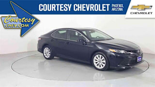 2018 Toyota Camry LE 4T1B11HK1JU069657 2018 Toyota Camry LE