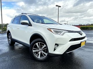 2016 Toyota RAV4 XLE JTMRFREV4GJ079823 2016 Toyota RAV4 XLE