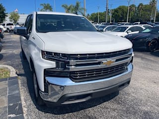 2019 Chevrolet Silverado 1500 LT 3GCPWCED1KG277586 2019 Chevrolet Silverado 1500 LT